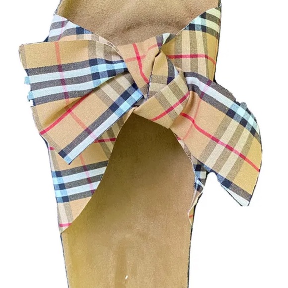 Unbranded Women’s Size 8 Tan Plaid Style Slippers Modeled On Cork This Sandals - Picture 3 of 6